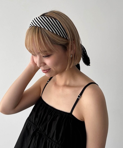 CANAL JEAN（キャナルジーン）の「diggity　ストライプスカーフ（バンダナ/スカーフ・レディース・ブラウン/ブラック・ONE SIZE）」の2枚目の写真