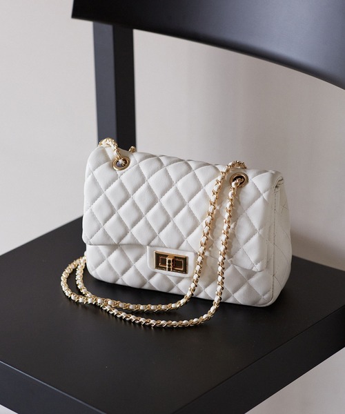 VIS（ビス）の「チェーンショルダーキルティングバッグ（ショルダー