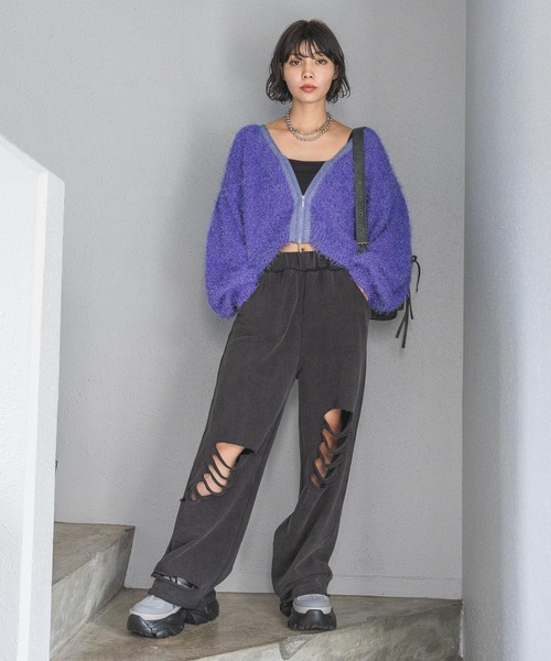 PAGEBOY(ページボーイ)の「ラメファインフェザーZIPカーディガン(カーディガン/ボレロ・レディース・ブラック/ライトブルー/アイボリー/モカ/グレー/レモンイエロー・FREE)」の17枚目の写真