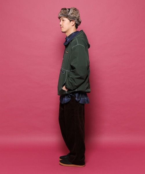 niko and...（ニコアンド）の「配色ステッチアノラックパーカー（マウンテンパーカー・メンズ・ブラック/グリーン・MEDIUM/LARGE）」の7枚目の写真