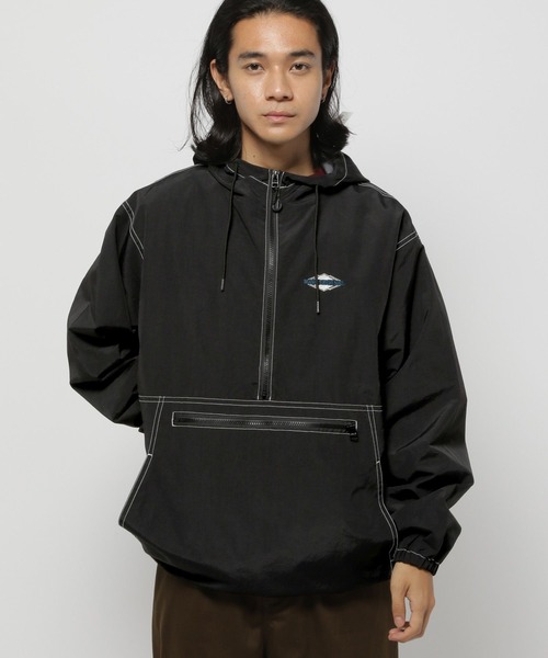 niko and...（ニコアンド）の「配色ステッチアノラックパーカー（マウンテンパーカー・メンズ・ブラック/グリーン・MEDIUM/LARGE）」の13枚目の写真