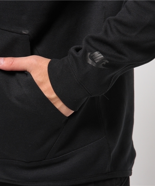 NIKE SPORTSWEAR(ナイキスポーツウェアー)の「メンズ ナイキ テックフリース フルジップ NIKE TECH FLC HERO FZ-1MM 708096(パーカー・メンズ・ブラック/グレー・MEDIUM/SMALL/LARGE)」の12枚目の写真