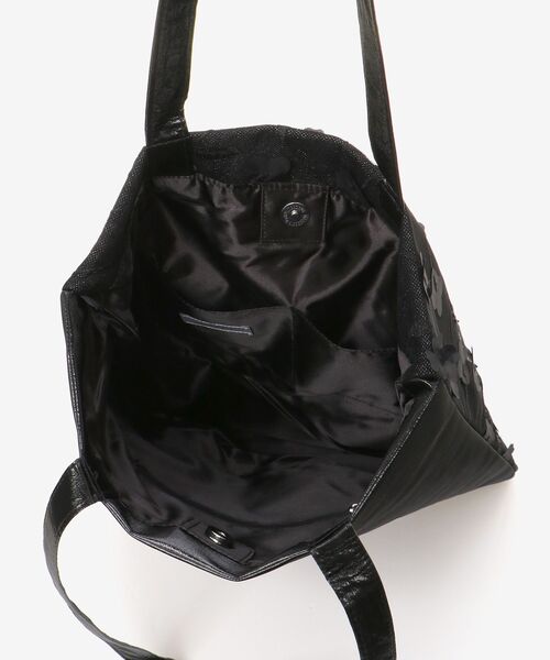 le.coeur blanc（ルクールブラン）の「チュールフラワーシンプルトート（トートバッグ・レディース・ブラック/アイボリー・FREE）」の19枚目の写真