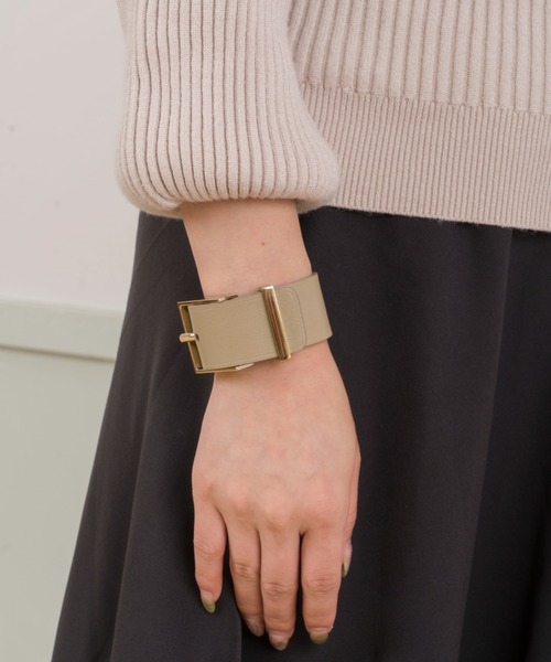 MAISON BOINET(メゾンボワネ)の「【Maison Boinet/メゾンボワネ】ワイドレザーブレスレット 牛革(ブレスレット・レディース・ライトグレー/ブラウン/ブラック/ダークグレー・FREE)」の6枚目の写真
