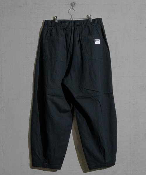 THRASHER（スラッシャー）の「【3】〔THRASHER/スラッシャー〕デニム/カツラギ ワイドバルーン ダーツパンツ（デニムパンツ・メンズ・ブラック/サックスブルー/オフホワイト/ダークブラック/ベージュ・MEDIUM/LARGE/X-LARGE）」の7枚目の写真