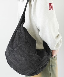 SPINNS | 【大容量】コーデュロイショルダーバッグ(ショルダーバッグ)