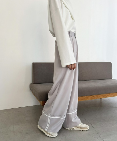 Olu.(オルドット)の「ターンバックワイドパンツ(その他パンツ・レディース・チャコールグレー/グレイッシュベージュ/ライトグレー・FREE)」の19枚目の写真