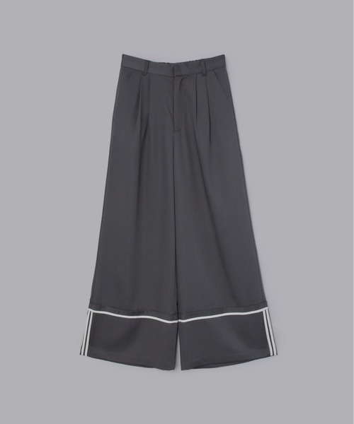 Olu.(オルドット)の「ターンバックワイドパンツ(その他パンツ・レディース・チャコールグレー/グレイッシュベージュ/ライトグレー・FREE)」の9枚目の写真