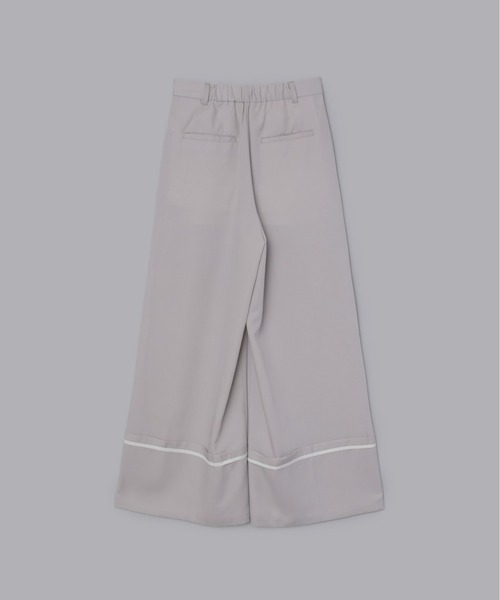 Olu.(オルドット)の「ターンバックワイドパンツ(その他パンツ・レディース・チャコールグレー/グレイッシュベージュ/ライトグレー・FREE)」の16枚目の写真