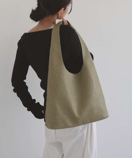 hellam（へラム）の「レザートートバッグ（トートバッグ・レディース・アイボリー/ブラック/カーキ/ブラウン・FREE）」の4枚目の写真