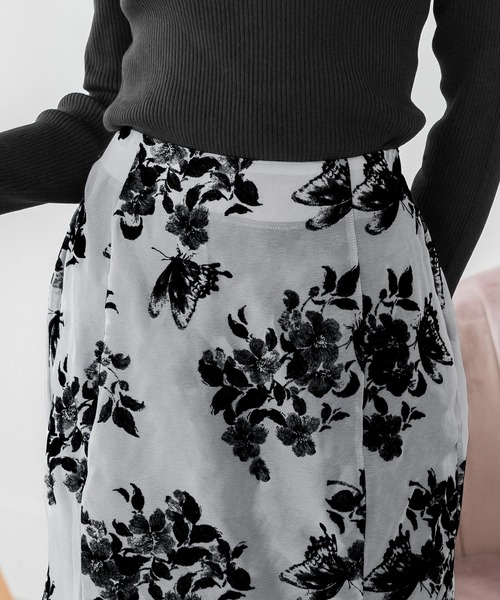 フロッキーフラワーマーメイドスカート（スカート）｜JULIA BOUTIQUE（ジュリアブティック）