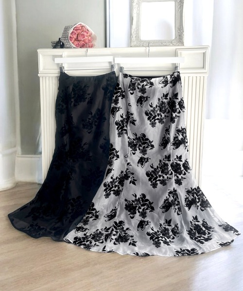 フロッキーフラワーマーメイドスカート（スカート）｜JULIA BOUTIQUE（ジュリアブティック）