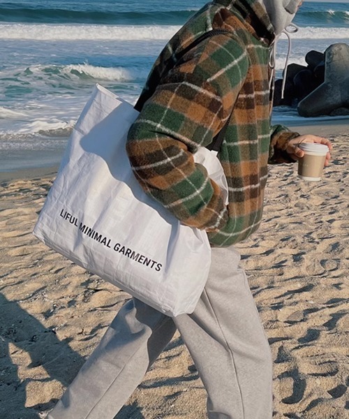 NOWLE(ノウル)の「【NOWLE】COLUMBIA ワッペン刺繍 裏起毛 プルオーバー パーカー(パーカー・メンズ・グレー/ネイビー・MEDIUM/LARGE/X-LARGE)」の17枚目の写真