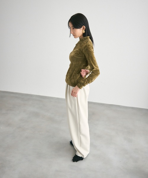 Lutim by u（ルチバイユー）の「Velour Mesh Back Drop Tops / ベロアメッシュバックドロップトップス（Tシャツ/カットソー・レディース・キャメル/ブラック/カーキ・FREE）」の4枚目の写真