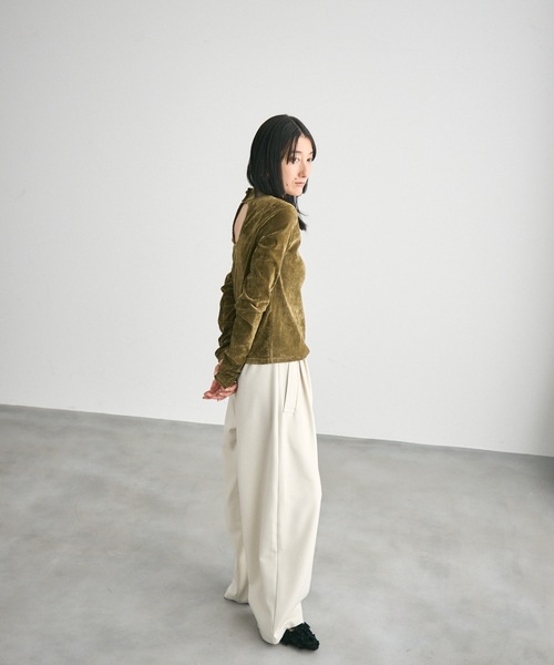Lutim by u（ルチバイユー）の「Velour Mesh Back Drop Tops / ベロアメッシュバックドロップトップス（Tシャツ/カットソー・レディース・キャメル/ブラック/カーキ・FREE）」の7枚目の写真