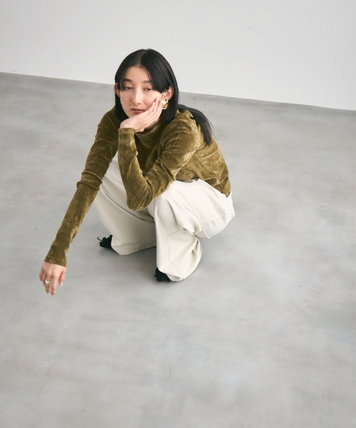 Lutim by u（ルチバイユー）の「Velour Mesh Back Drop Tops / ベロアメッシュバックドロップトップス（Tシャツ/カットソー・レディース・キャメル/ブラック/カーキ・FREE）」の8枚目の写真