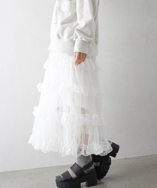SpRay（スプレイ）の「チュールフリルティアードロングスカート（スカート・レディース・ホワイト/アイボリー/ブラック・FREE）」の17枚目の写真