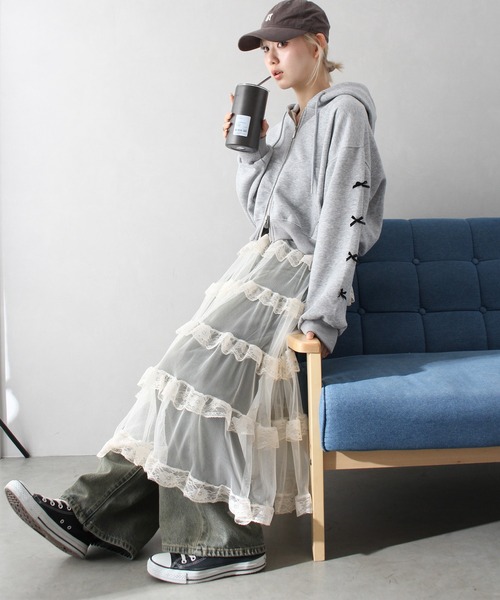 SpRay（スプレイ）の「チュールフリルティアードロングスカート（スカート・レディース・ホワイト/アイボリー/ブラック・FREE）」の20枚目の写真