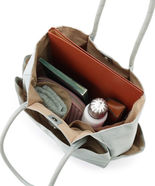 SHOO・LA・RUE(シューラルー)の「ロープハンドルトートバッグ(トートバッグ・レディース・ナチュラル/ブルー/ブラック・00)」の19枚目の写真