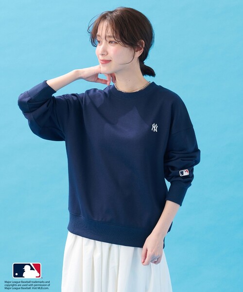 ANY(エニィ)の「MLB/メジャーリーグベースボール クルーネックスウェット(Tシャツ/カットソー・レディース・ライトグレー系/ホワイト系/ネイビー系・F)」の3枚目の写真
