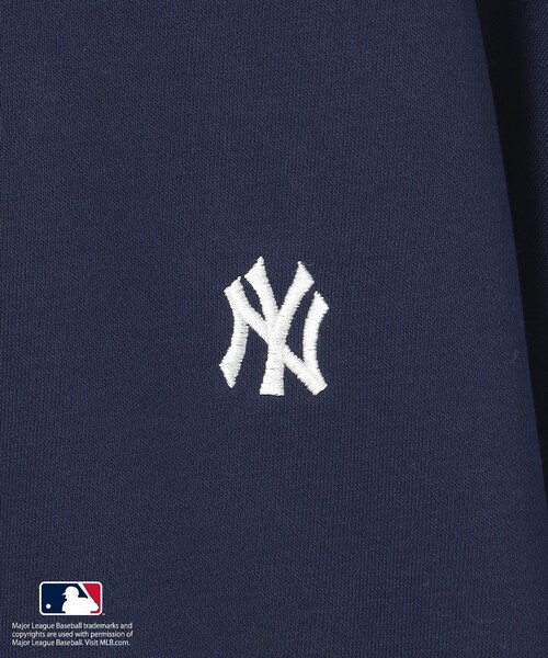 ANY(エニィ)の「MLB/メジャーリーグベースボール クルーネックスウェット(Tシャツ/カットソー・レディース・ライトグレー系/ホワイト系/ネイビー系・F)」の22枚目の写真