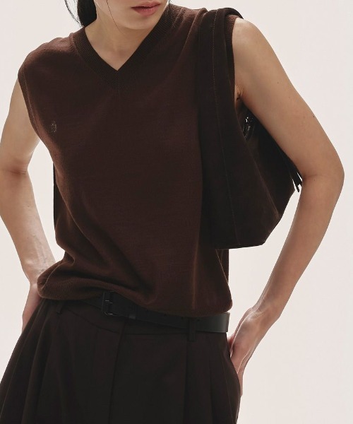 TODAYFUL(トゥデイフル)の「【TODAYFUL/トゥデイフル】Round Leather Bag/ラウンドレザーバッグ(ハンドバッグ・レディース・ダークブラウン・FREE)」の4枚目の写真