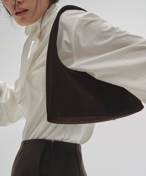 TODAYFUL(トゥデイフル)の「【TODAYFUL/トゥデイフル】Round Leather Bag/ラウンドレザーバッグ(ハンドバッグ・レディース・ダークブラウン・FREE)」の8枚目の写真