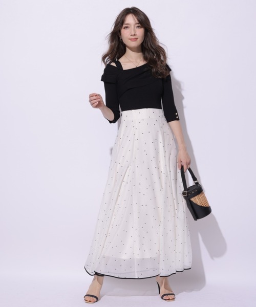 Apuweiser-riche（アプワイザーリッシェ）の「アシメネックニット