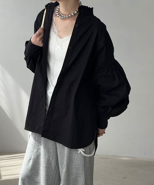 chuclla(チュクラ)の「【YOUYILIN】ボリュームギャザースリーブ フリルカラーシャツ CHYOUW25s004(シャツ/ブラウス・レディース・ホワイト/ブルー/ブラック・M)」の13枚目の写真
