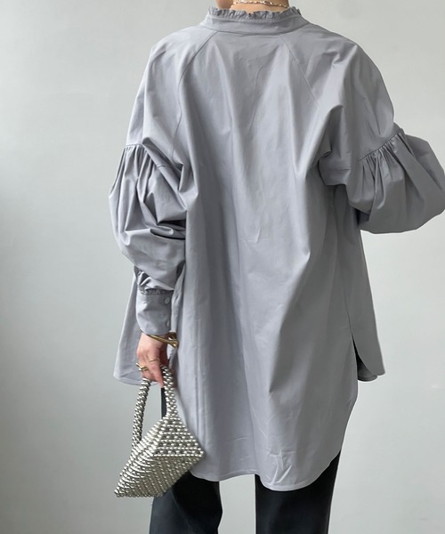 chuclla(チュクラ)の「【YOUYILIN】ボリュームギャザースリーブ フリルカラーシャツ CHYOUW25s004(シャツ/ブラウス・レディース・ホワイト/ブルー/ブラック・M)」の21枚目の写真