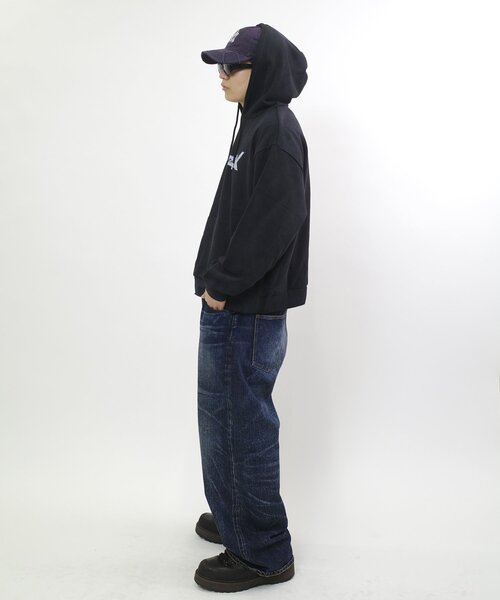 WHO'S WHO gallery（フーズフーギャラリー）の「(UNISEX/ユニセックス) BRONXロゴパーカー（パーカー・レディース・ブラック/ネイビー/チャコールグレー・LARGE/MEDIUM）」の10枚目の写真