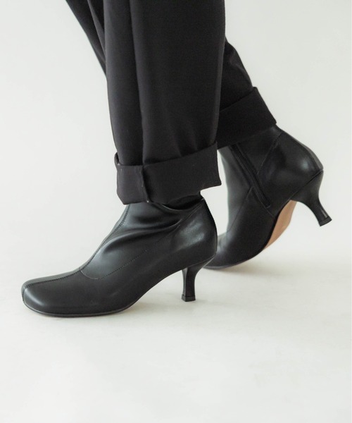 LE VERNIS（ル・ベルニ）の「LE VERNIS(ル・ベルニ)Round stretch short boots（ブーツ・レディース・カーキ/ブラック/ベージュ・23.5/23/24.5/24）」の12枚目の写真