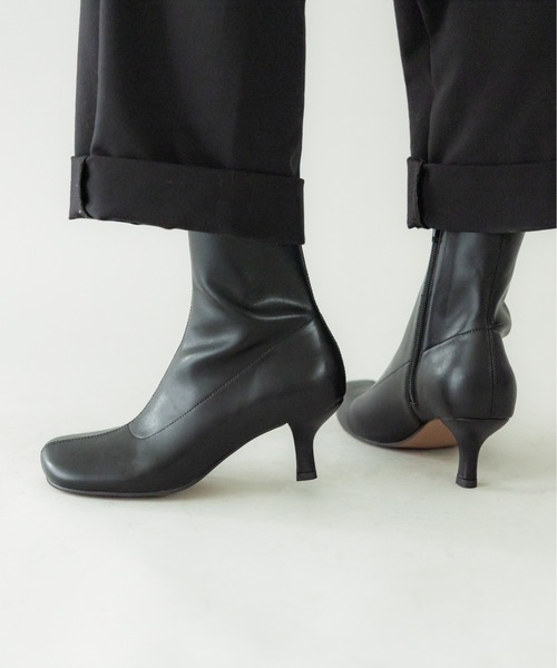 LE VERNIS（ル・ベルニ）の「LE VERNIS(ル・ベルニ)Round stretch short boots（ブーツ・レディース・カーキ/ブラック/ベージュ・23.5/23/24.5/24）」の13枚目の写真