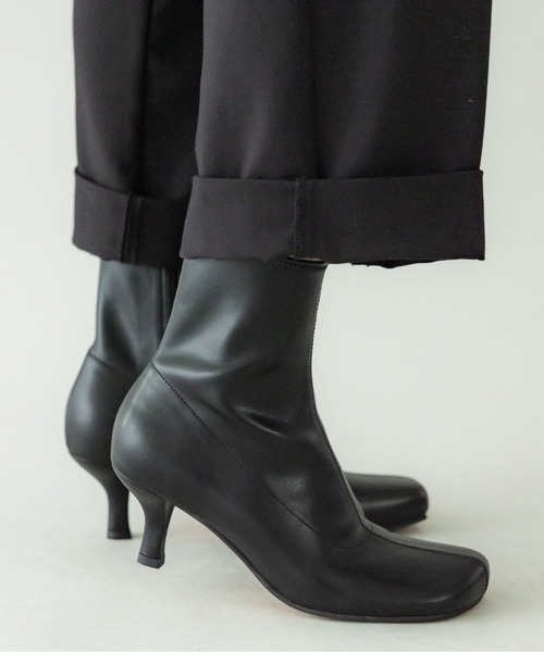 LE VERNIS（ル・ベルニ）の「LE VERNIS(ル・ベルニ)Round stretch short boots（ブーツ・レディース・カーキ/ブラック/ベージュ・23.5/23/24.5/24）」の16枚目の写真