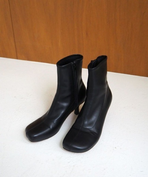 LE VERNIS（ル・ベルニ）の「LE VERNIS(ル・ベルニ)Round stretch short boots（ブーツ・レディース・カーキ/ブラック/ベージュ・23.5/23/24.5/24）」の20枚目の写真