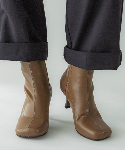 LE VERNIS（ル・ベルニ）の「LE VERNIS(ル・ベルニ)Round stretch short boots（ブーツ・レディース・カーキ/ブラック/ベージュ・23.5/23/24.5/24）」の21枚目の写真