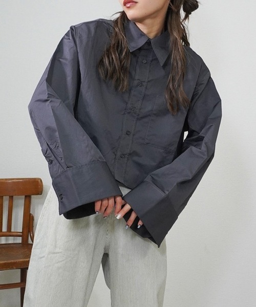 gossara(ゴサラ)の「【スタッフおすすめ】タフタクロップドシャツ(シャツ/ブラウス・レディース・チャコール/ブルー/アイボリー・MEDIUM)」の5枚目の写真