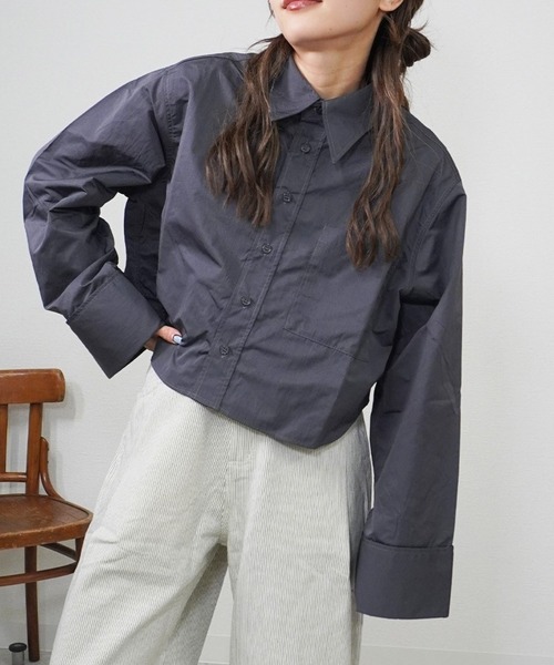 gossara(ゴサラ)の「【スタッフおすすめ】タフタクロップドシャツ(シャツ/ブラウス・レディース・チャコール/ブルー/アイボリー・MEDIUM)」の6枚目の写真