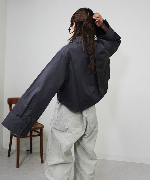 gossara(ゴサラ)の「【スタッフおすすめ】タフタクロップドシャツ(シャツ/ブラウス・レディース・チャコール/ブルー/アイボリー・MEDIUM)」の11枚目の写真
