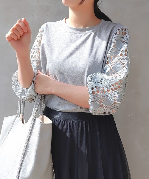 Q（キュー）の「袖レースプルオーバー（Tシャツ/カットソー・レディース・ホワイト/ライトグレー・MEDIUM）」の19枚目の写真