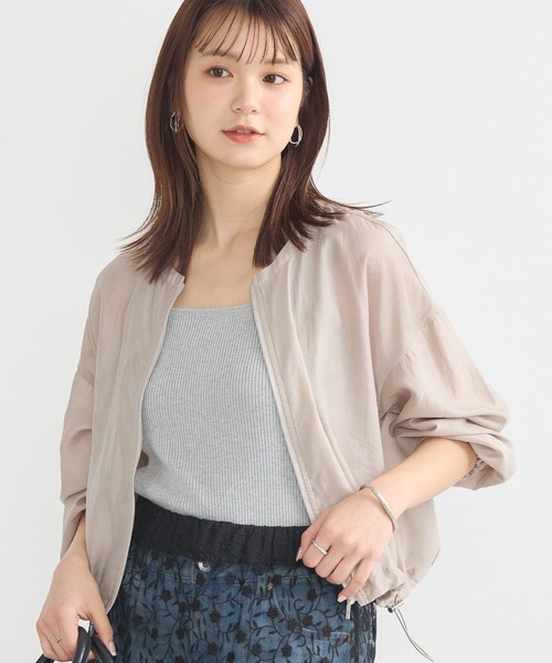 earth music&ecology（アースミュージックアンドエコロジー）の「シアーショートシャツブルゾン（ブルゾン・レディース・グレイッシュベージュ/ブラック/オフホワイト・FREE）」の3枚目の写真