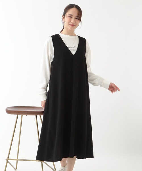 SHOO・LA・RUE（シューラルー）の「【洗える】フレアラインが美しい サラっと着られる Vネックジャンドレ（ワンピース・レディース・ネイビー/ブラック/ナチュラル・01/02/03/04）」の5枚目の写真