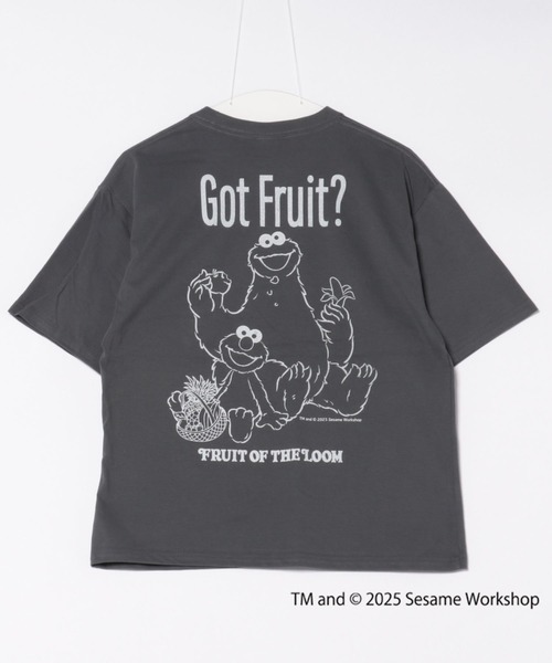 FRUIT OF THE LOOM(フルーツオブザルーム)の「SESAME STREET×FTL Illust T-Shirt E / コラボ / セサミストリート / 半袖 / バック / キャラクター / イラスト / プリント / ワンポイント / ロゴ / ユニセックス(Tシャツ/カットソー・メンズ・ミント/ブラック・S/M/L)」の10枚目の写真