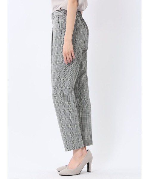m.f.editorial（エムエフエディトリアル）の「【ストレッチ ウォッシャブル】m.f.エディトリアル レディース ワンタック テーパードパンツ（スラックス・レディース・ライトグレー/ライトグリーン/ブラック/ホワイト×ブラック・MEDIUM/LARGE/S）」の15枚目の写真