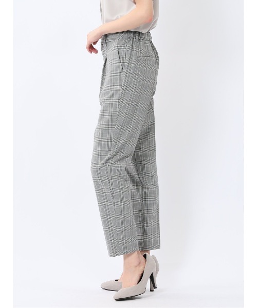 m.f.editorial（エムエフエディトリアル）の「【ストレッチ ウォッシャブル】m.f.エディトリアル レディース ワンタック テーパードパンツ（スラックス・レディース・ライトグレー/ライトグリーン/ブラック/ホワイト×ブラック・MEDIUM/LARGE/S）」の18枚目の写真