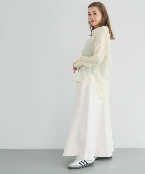 coca(coca)(コカ)の「【WEB限定セール】度甘デニムフレアスカート(スカート・レディース・アイボリー/ブルー・S/L/M)」の4枚目の写真