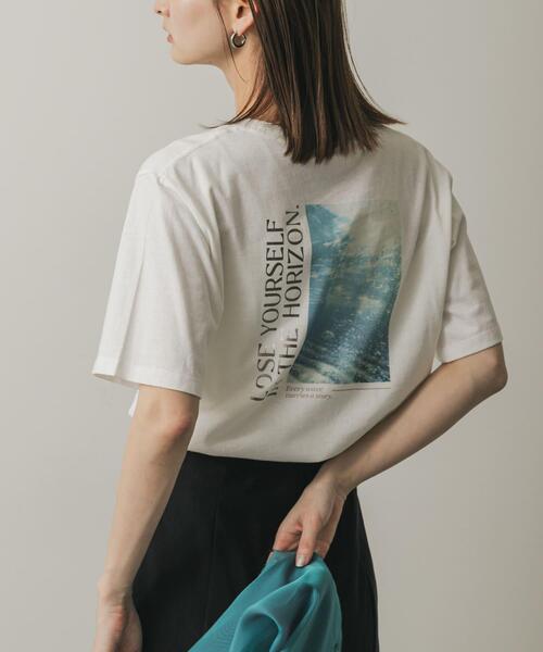 SENSE OF PLACE by URBAN RESEARCH（センスオブプレイスバイアーバンリサーチ）の「『一部WEB限定カラー』グラフィックTシャツ(半袖)（Tシャツ/カットソー・レディース・その他6/その他1/その他2/その他3/その他5/その他4・ONE）」の2枚目の写真