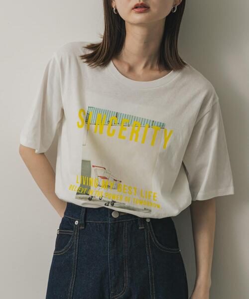 SENSE OF PLACE by URBAN RESEARCH（センスオブプレイスバイアーバンリサーチ）の「『一部WEB限定カラー』グラフィックTシャツ(半袖)（Tシャツ/カットソー・レディース・その他6/その他1/その他2/その他3/その他5/その他4・ONE）」の3枚目の写真