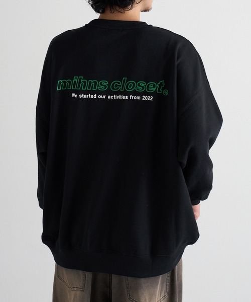 mihns closet(ミンズクローゼット)の「【mihns closet】ロゴ クルートレーナー 5752710(スウェット・メンズ・グレー/グリーン/ブラック・LL/L/M)」の4枚目の写真