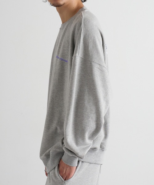 mihns closet(ミンズクローゼット)の「【mihns closet】ロゴ クルートレーナー 5752710(スウェット・メンズ・グレー/グリーン/ブラック・LL/L/M)」の12枚目の写真